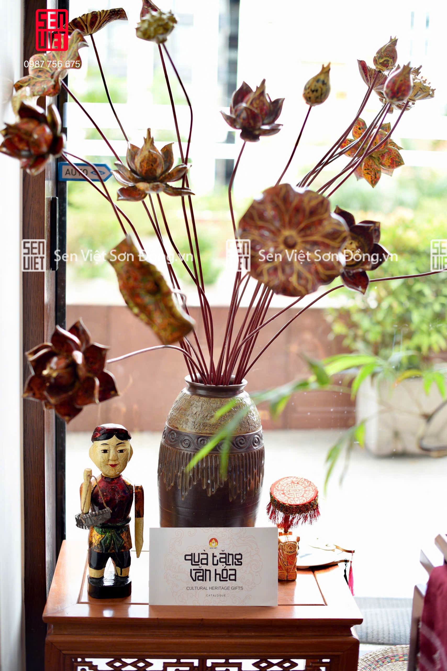 Hoa Sen Ngũ Sắc